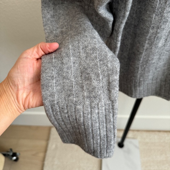 J.Crew Gray Turtleneck Sweater Size XS - Picture 2 of 5